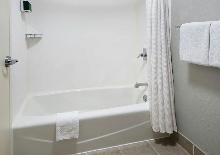 Courtyard Annapolis - Featured hot tub