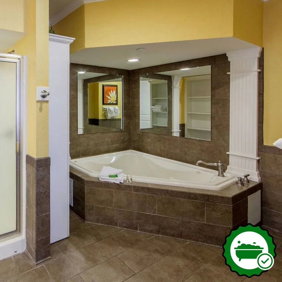 Holiday Inn Club Vacations Piney Shores Resort Lake Conroe - Verified Jacuzzi In-Room