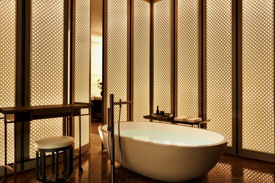 Aman New York - Featured hot tub