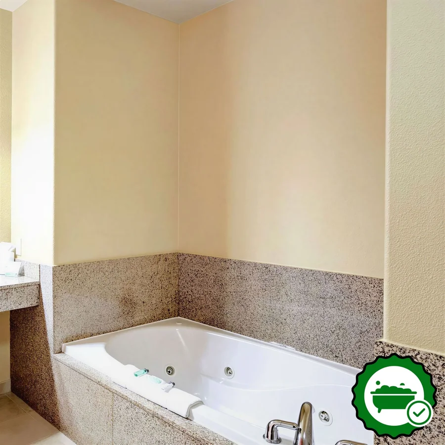 Sleep Inn & Suites Tyler South - Verified Jacuzzi In-Room
