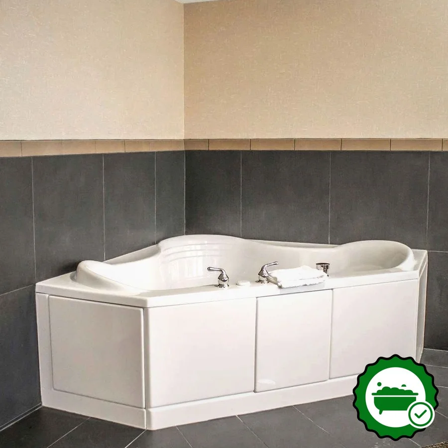 Comfort Inn & Suites Wadsworth - Verified Jacuzzi In-Room