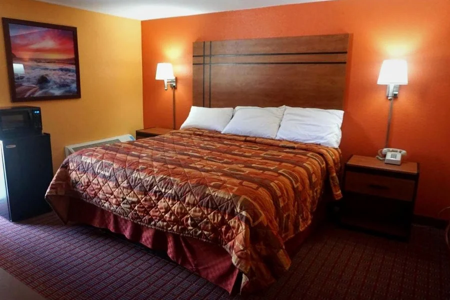 Relax Inn - Guest Room image