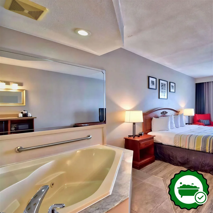 Country Inn & Suites by Radisson, Ocala, FL - Verified Jacuzzi In-Room