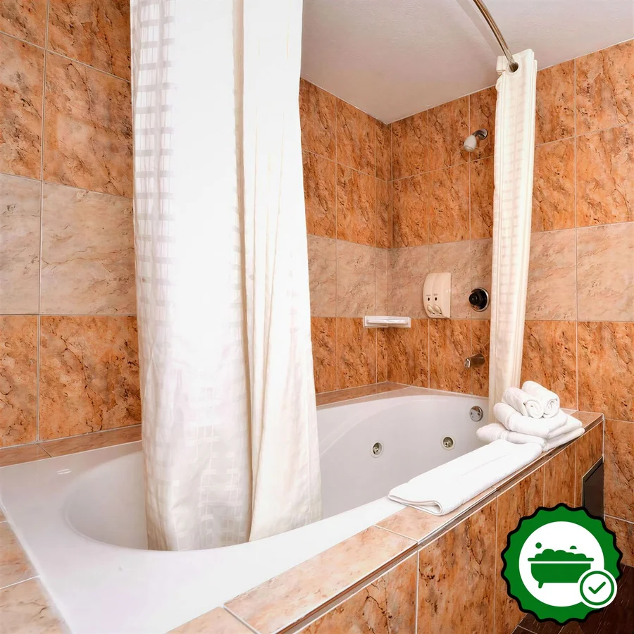 Americas Best Value Inn & Suites Bakersfield E - Verified Jacuzzi In-Room