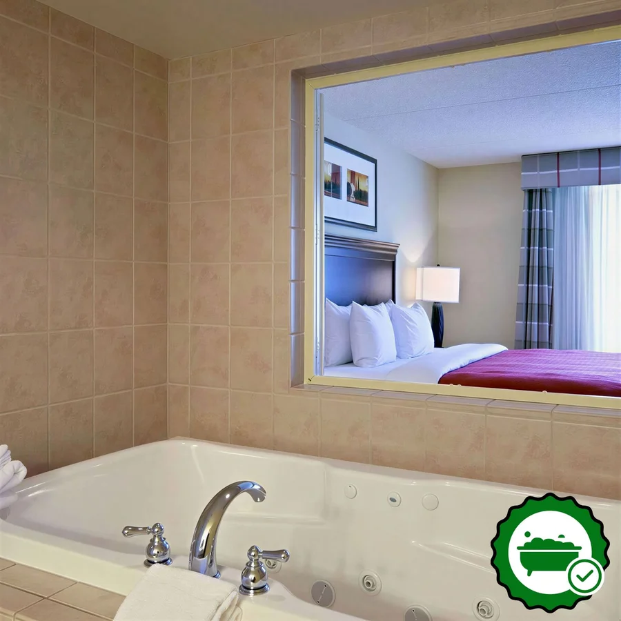 Country Inn & Suites by Radisson, Fredericksburg, VA - Verified Jacuzzi In-Room