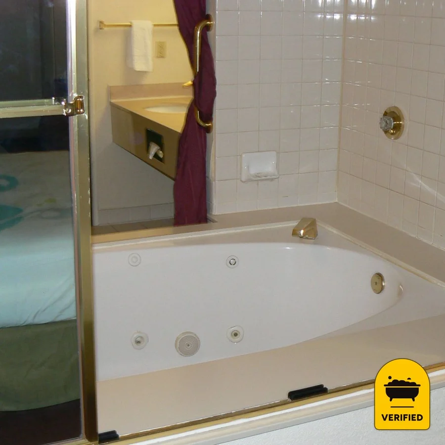 Tropicana Laughlin: the Jacuzzi Suite in Laughlin, NV