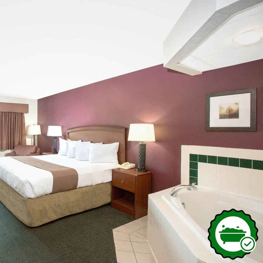 Americinn By Wyndham Kearney I-80 - Verified Jacuzzi In-Room