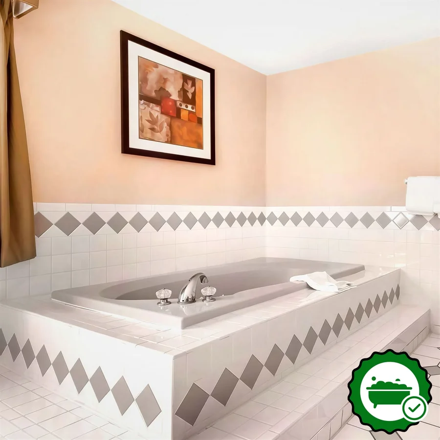 Quality Inn & Suites - Verified Jacuzzi In-Room