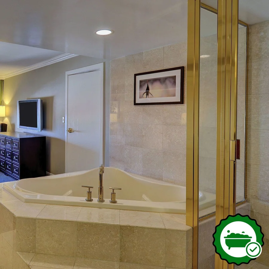 Excalibur Hotel & Casino - Verified Jacuzzi In-Room