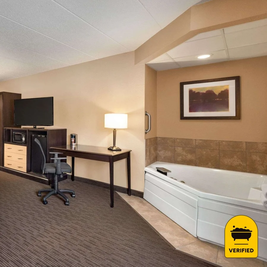 AmericInn by Wyndham Detroit Lakes, the water at Detroit Lakes
