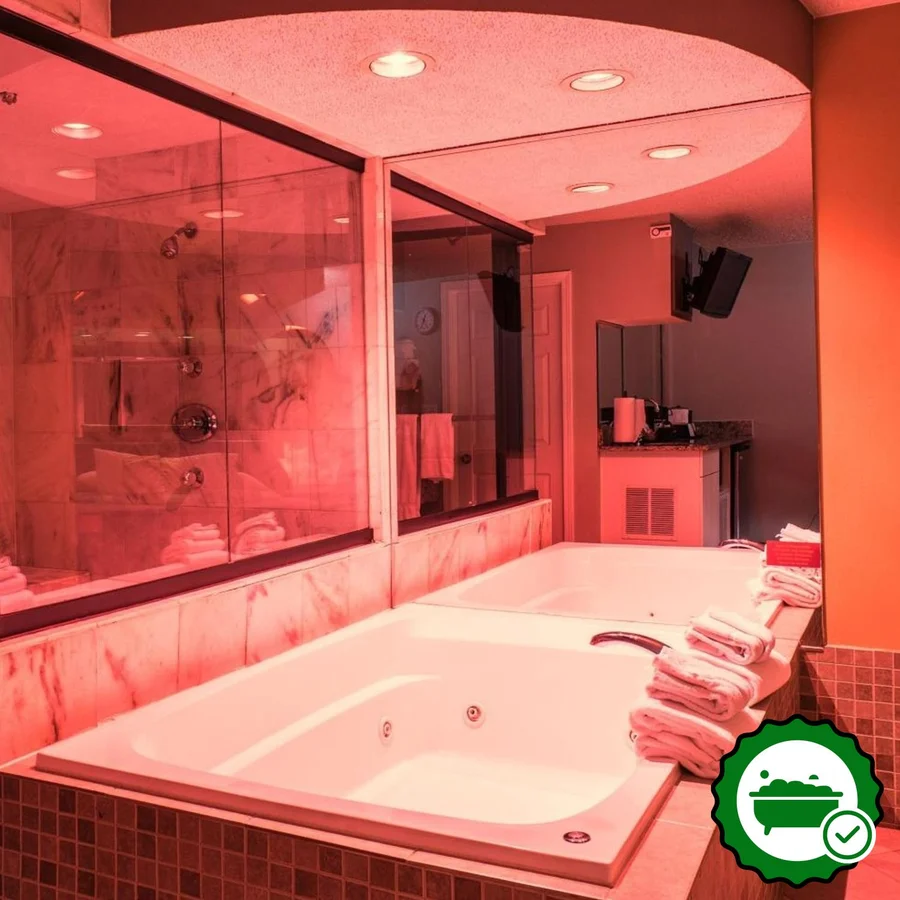 Essence Suites - Verified Jacuzzi In-Room