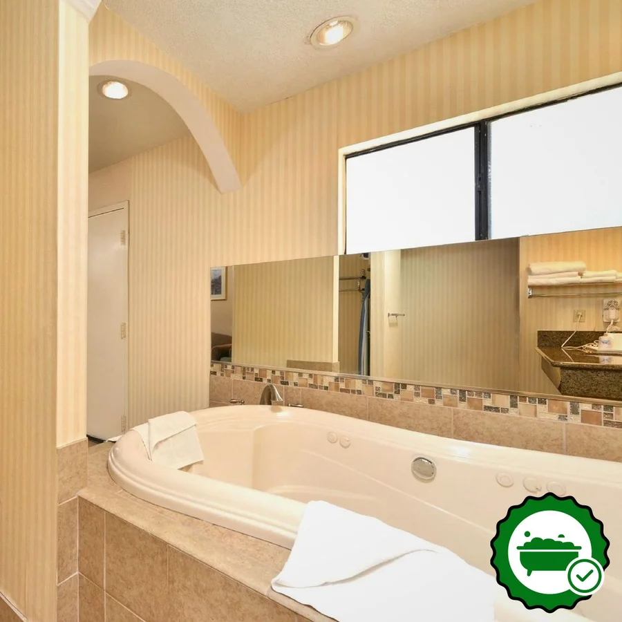 Hotel Hacienda at Ontario Ranch - Verified Jacuzzi In-Room