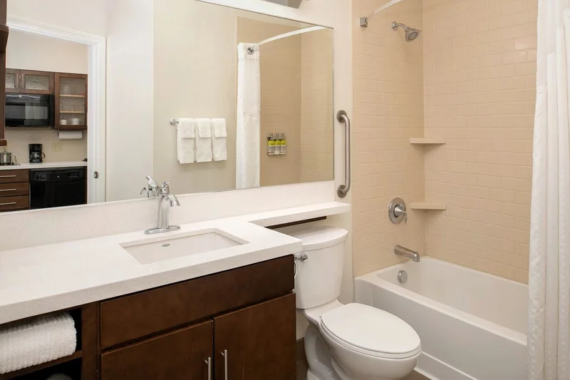 Candlewood Suites Vancouver-camas By IHG - Featured hot tub
