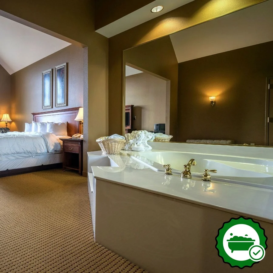 The Wildwood Hotel - Verified Jacuzzi In-Room