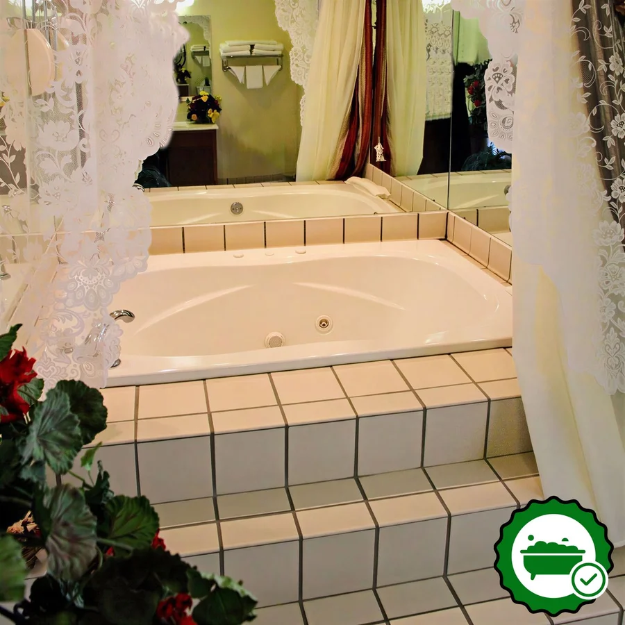 Country Hearth Inn & Suites Union City - Verified Jacuzzi In-Room
