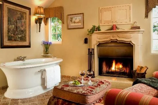 Old Monterey Inn - Featured hot tub