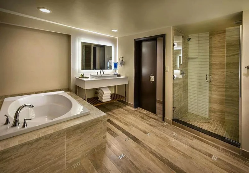 Bally's Lake Tahoe Casino Resort - Featured hot tub