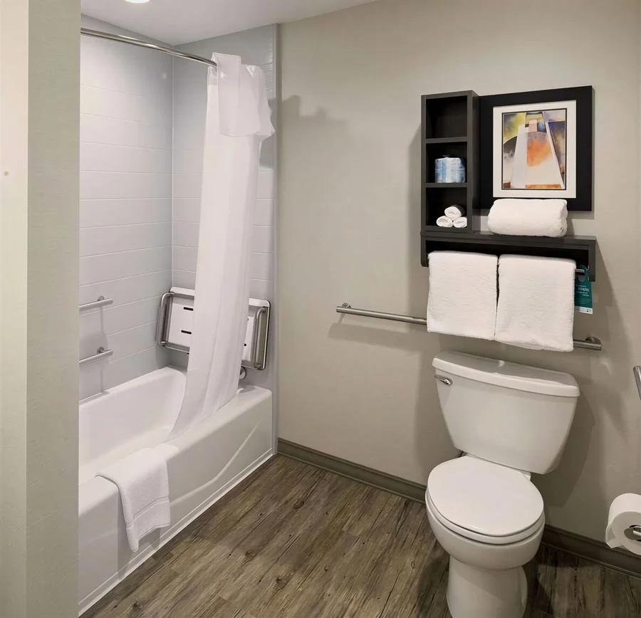 Homewood Suites by Hilton Topeka - Featured hot tub