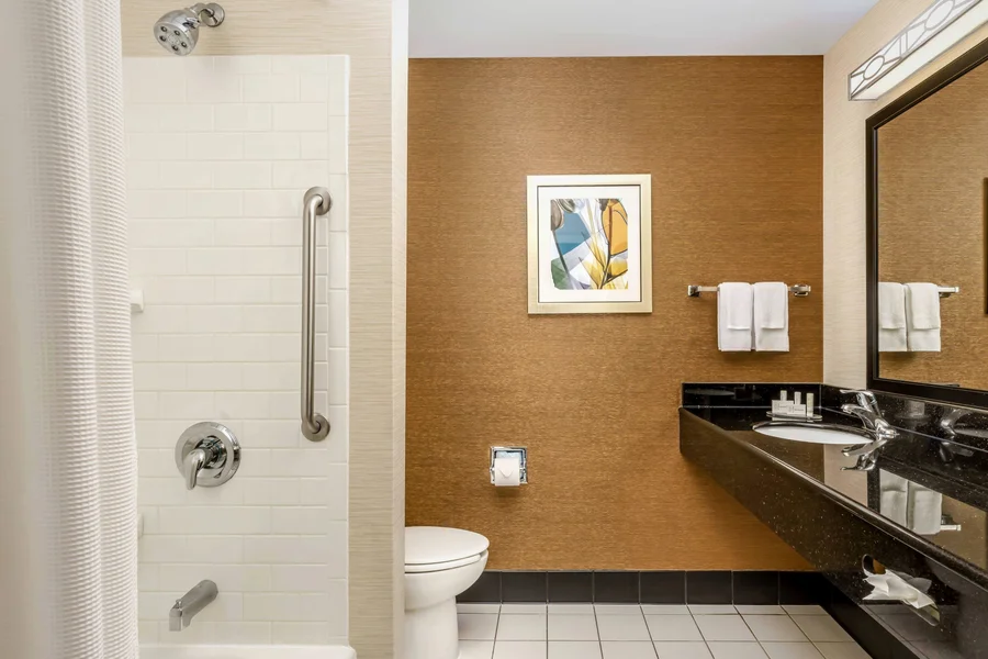 Fairfield Inn & Suites Peoria East - Featured hot tub