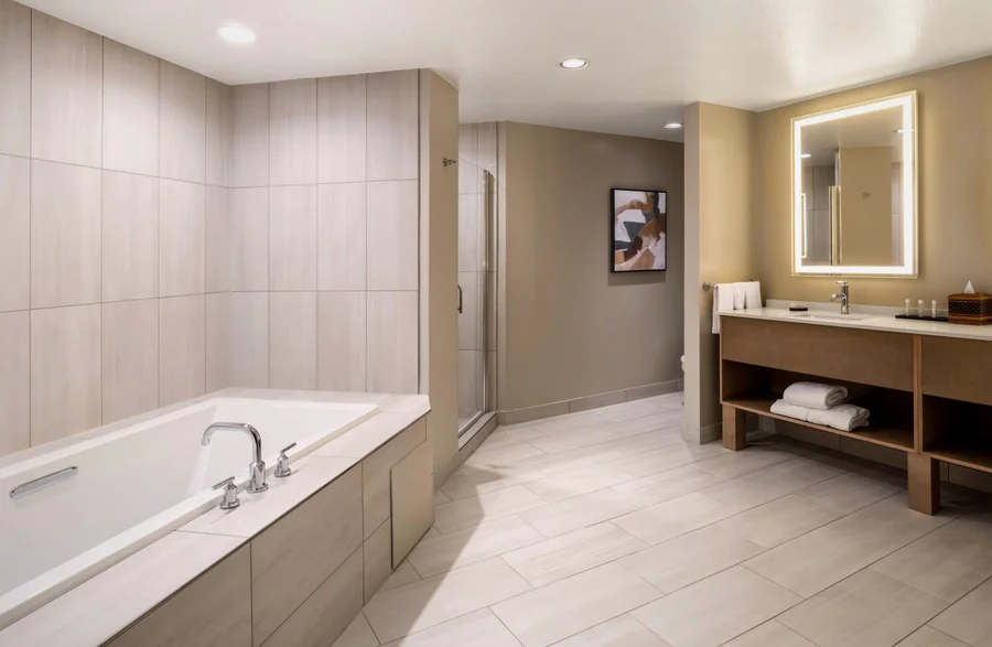 Embassy Suites by Hilton Albuquerque - Featured hot tub