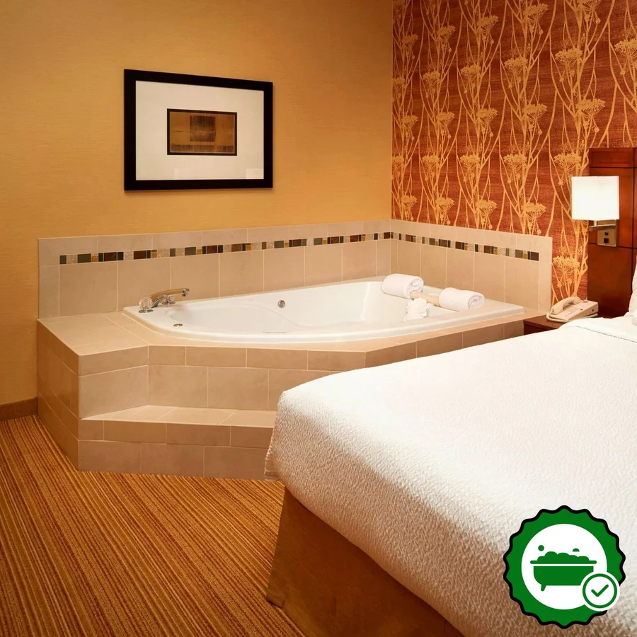 Courtyard Detroit Utica - Verified Jacuzzi In-Room