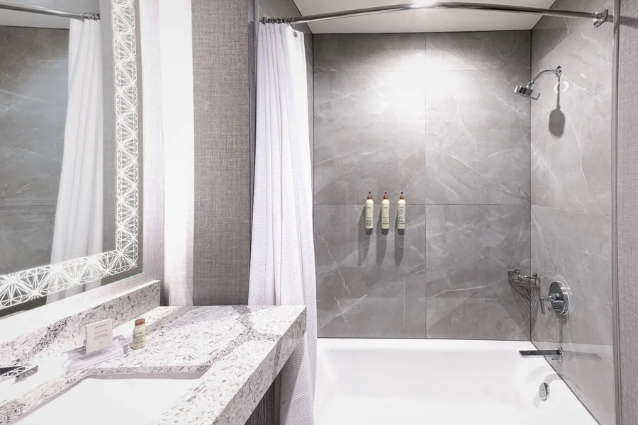 Renaissance Oklahoma City Downtown Bricktown Hotel - Featured hot tub