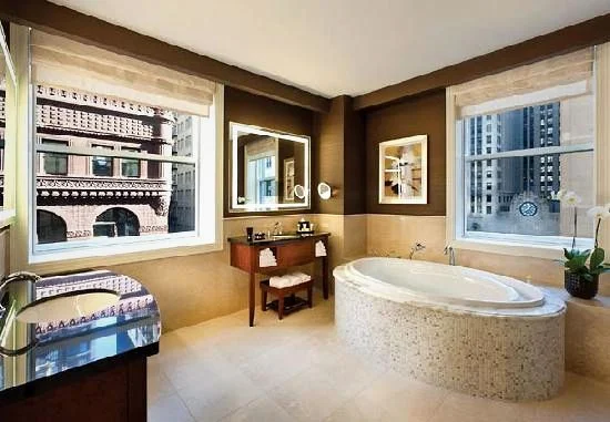 JW Marriott Chicago - Featured hot tub