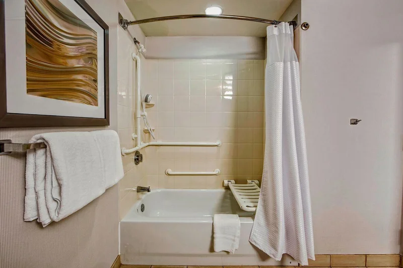 Courtyard Memphis Southaven - Featured hot tub