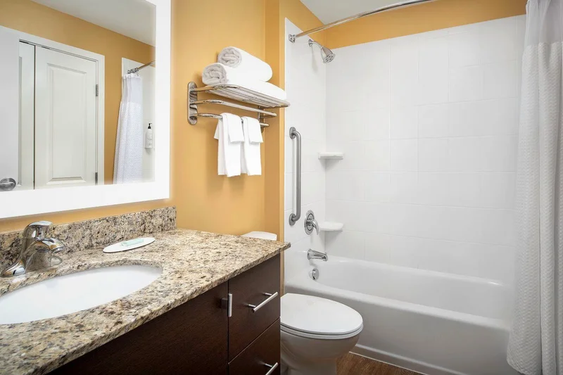 Towneplace Suites Portland Vancouver - Featured hot tub