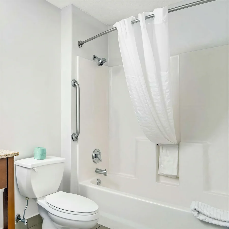 Comfort Suites Near I-80 And I-94 - Featured hot tub
