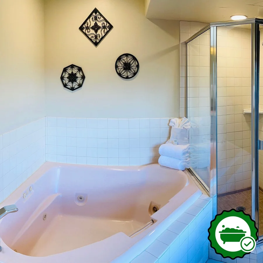 Casa Sedona Inn - Verified Jacuzzi In-Room