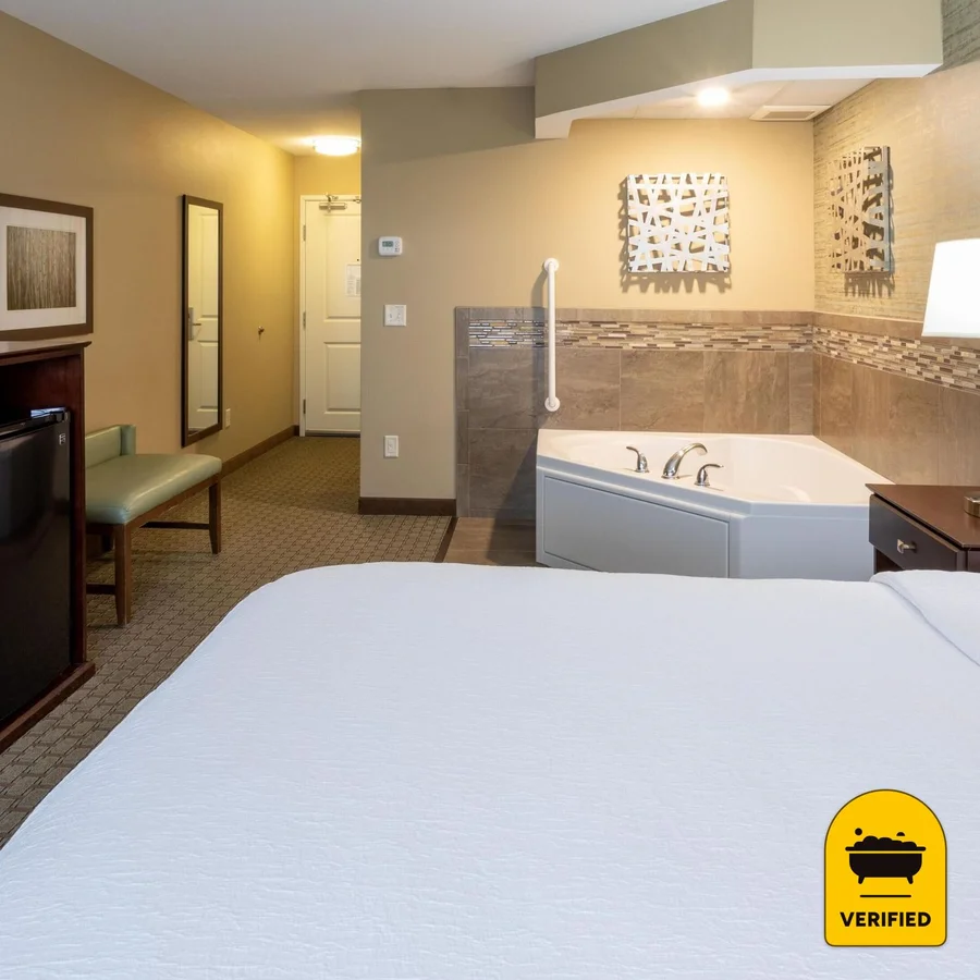 GrandStay Hotel & Suites Morris, the water at Morris
