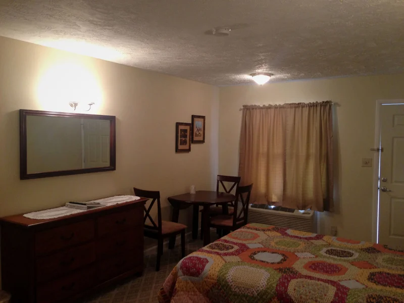 Heidi Motel - Guest Room image