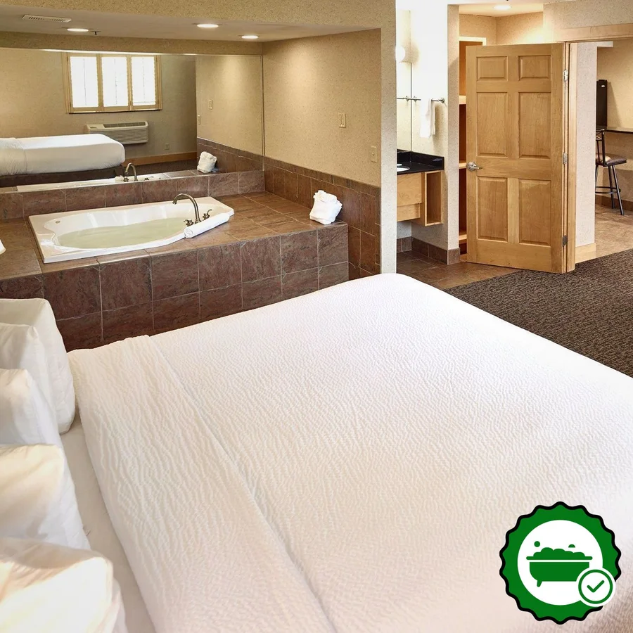 LivINN Hotel Minneapolis North/Fridley - Verified Jacuzzi In-Room