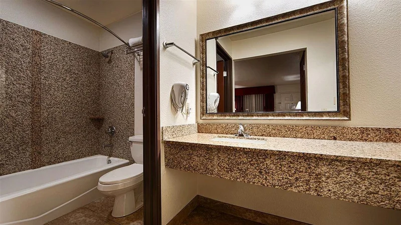 Best Western Copper Hills Inn - Featured hot tub
