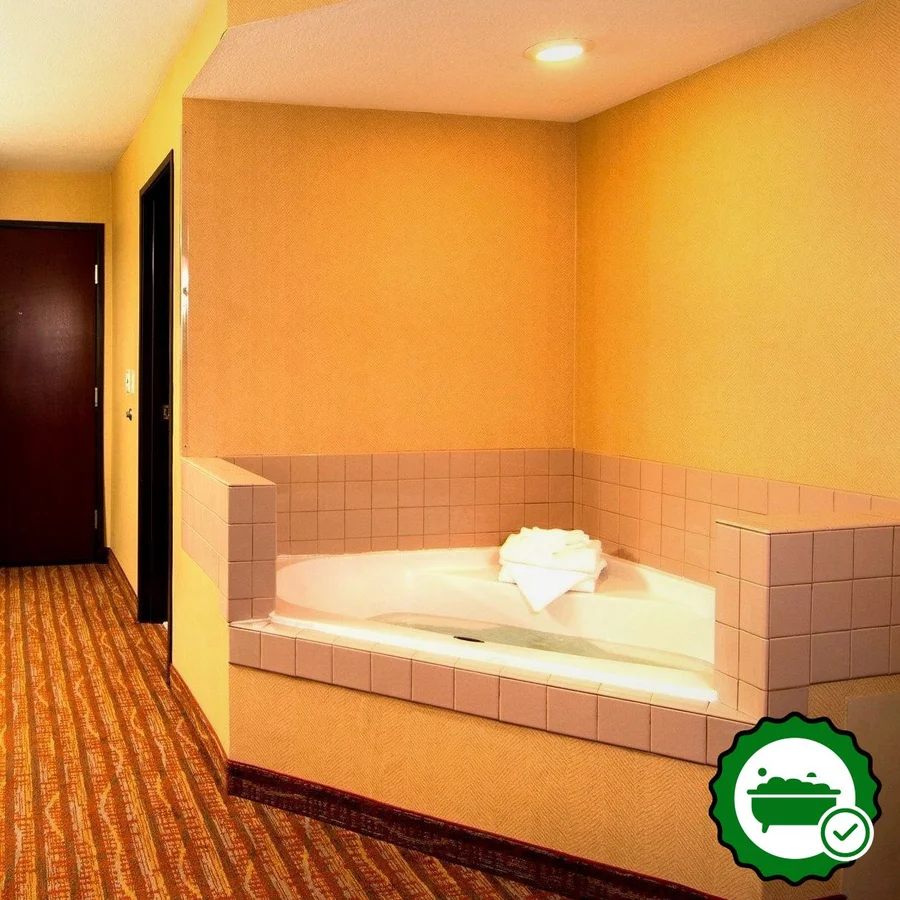 Phoenix Inn Suites Albany - Verified Jacuzzi In-Room