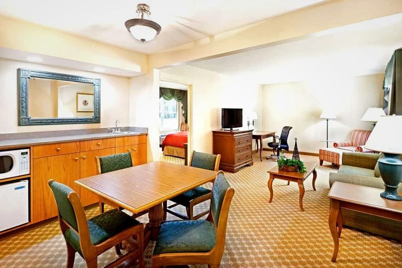 Country Inn & Suites by Radisson, York, PA - Guest Room image