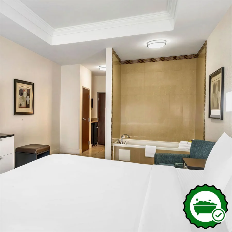Best Western Plus JFK Inn & Suites - Verified Jacuzzi In-Room