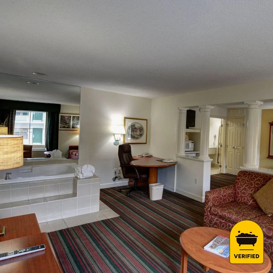 Quality Inn & Suites Biltmore East: the King Jacuzzi Suite in Asheville, NC