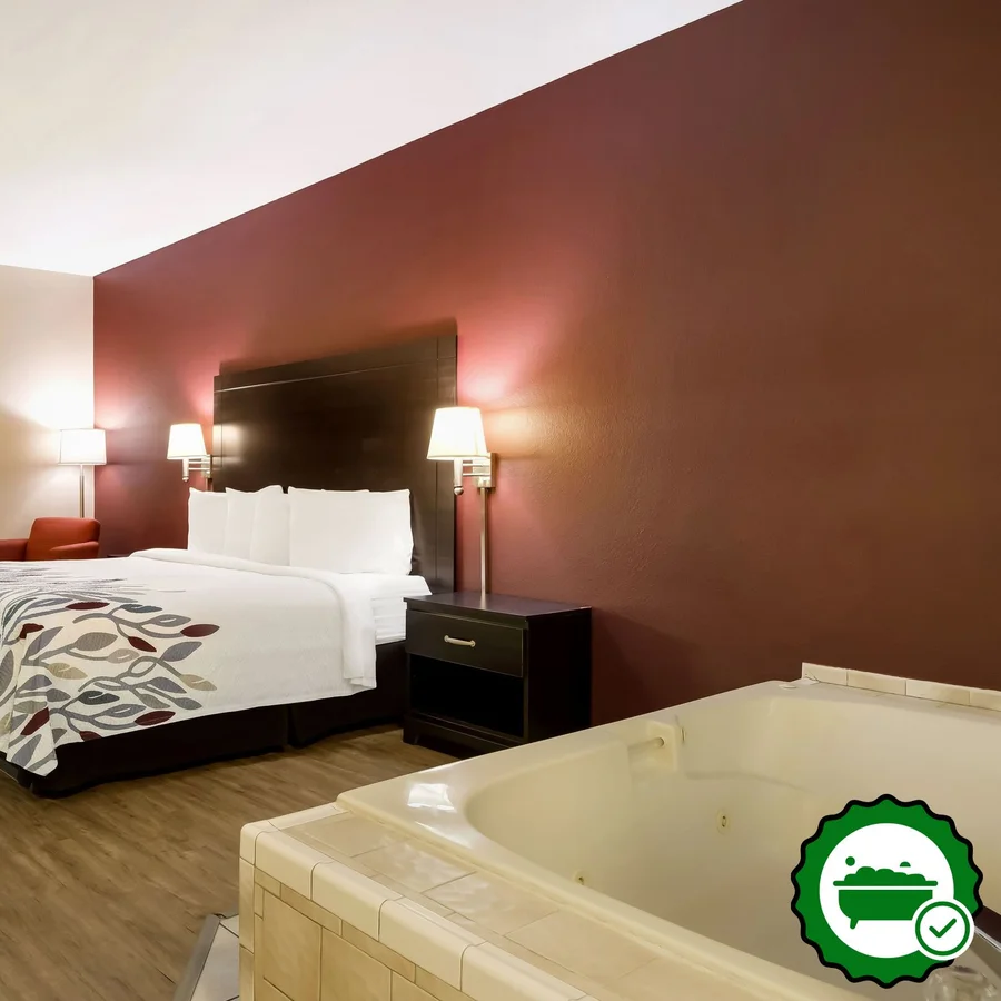 Red Roof Inn South Bend - Mishawaka - Verified Jacuzzi In-Room