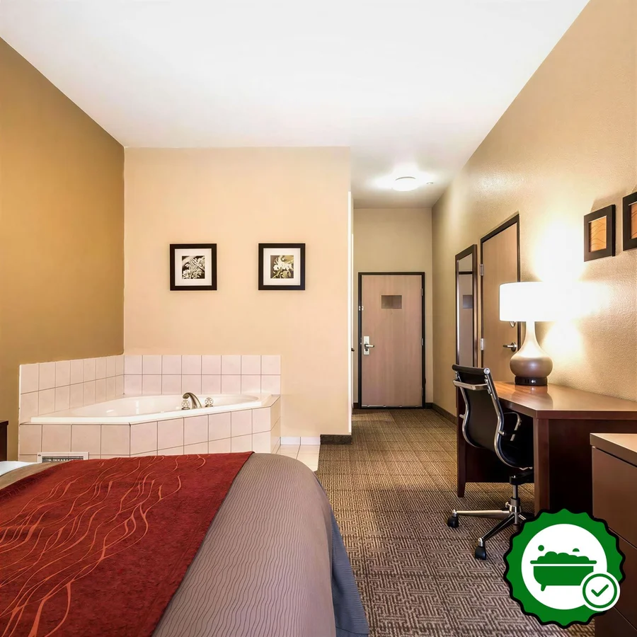 Quality Inn & Suites - Verified Jacuzzi In-Room
