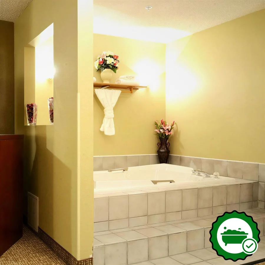 Comfort Inn - Verified Jacuzzi In-Room
