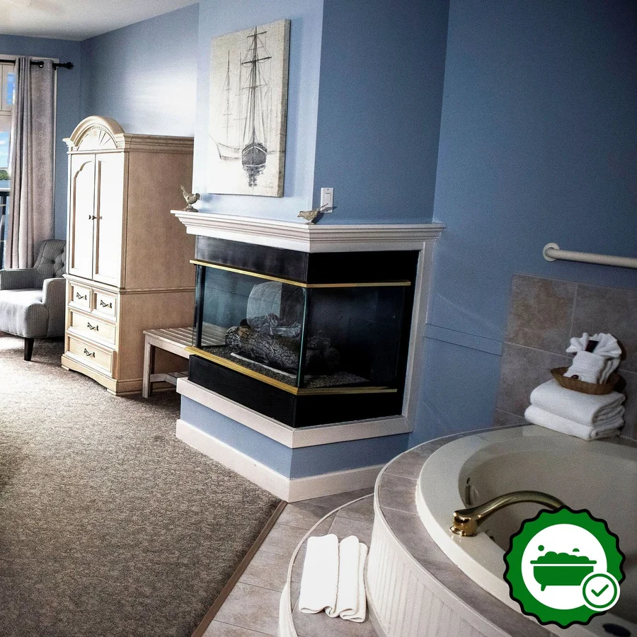 The French Country Inn - Verified Jacuzzi In-Room