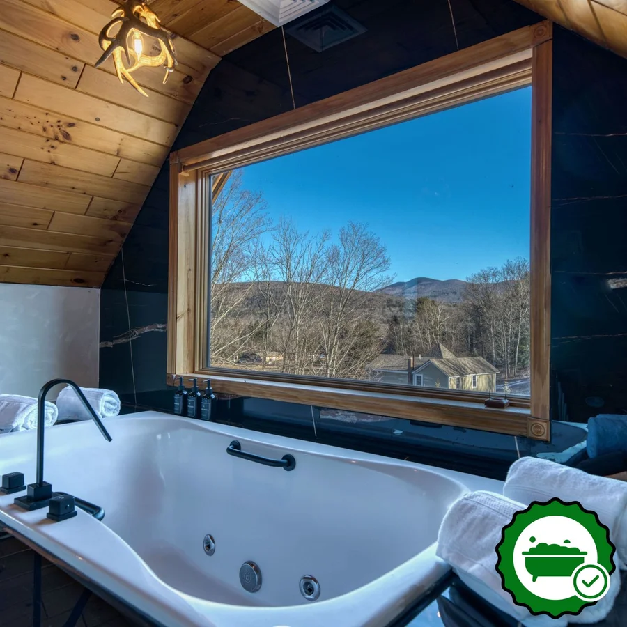 The Haüs Windham - Verified Jacuzzi In-Room