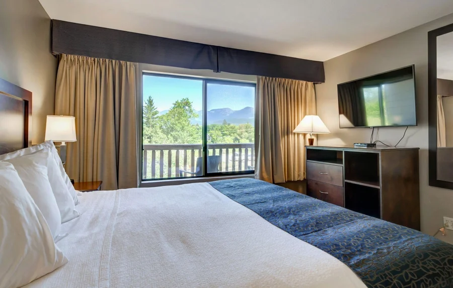 The Pine Lodge On Whitefish River - Guest Room image