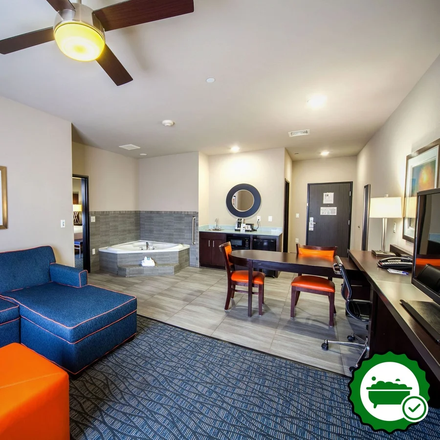 Holiday Inn Express & Suites Oklahoma City Southeast - I-35 By IHG - Verified Jacuzzi In-Room