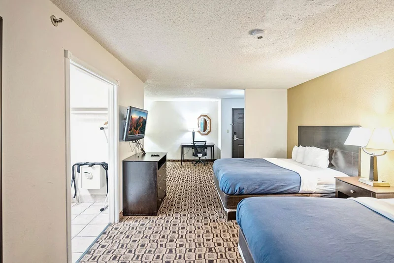 Coratel Plus Suites Wichita West Airport - Guest Room image