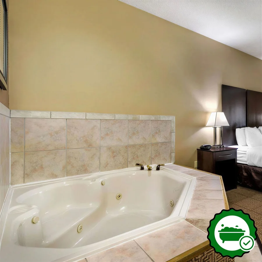 Comfort Suites The Colony - Plano West - Verified Jacuzzi In-Room