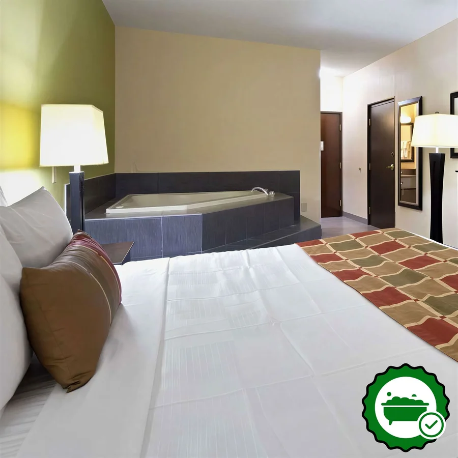 Best Western Plus Huntersville Inn & Suites Near Lake Norman - Verified Jacuzzi In-Room