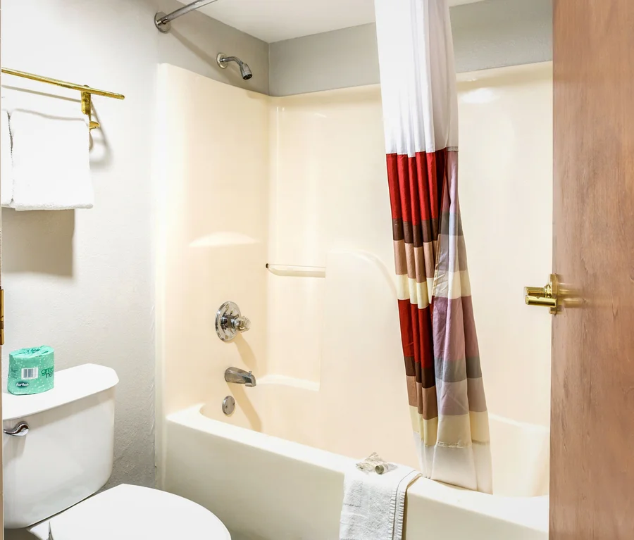 Red Roof Inn Fayetteville I-95 - Featured hot tub